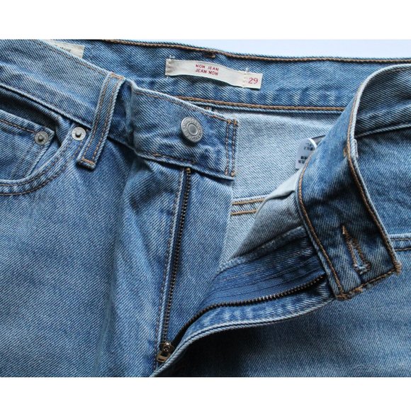 Levi's Mom Jean 27" / Size 29 / Sneak Peek Light Blue High Rise Relaxed Leg - Picture 9 of 12